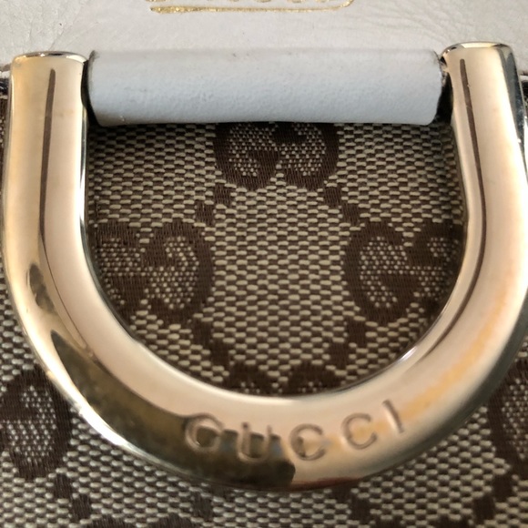 Gucci - Picture 1 of 7